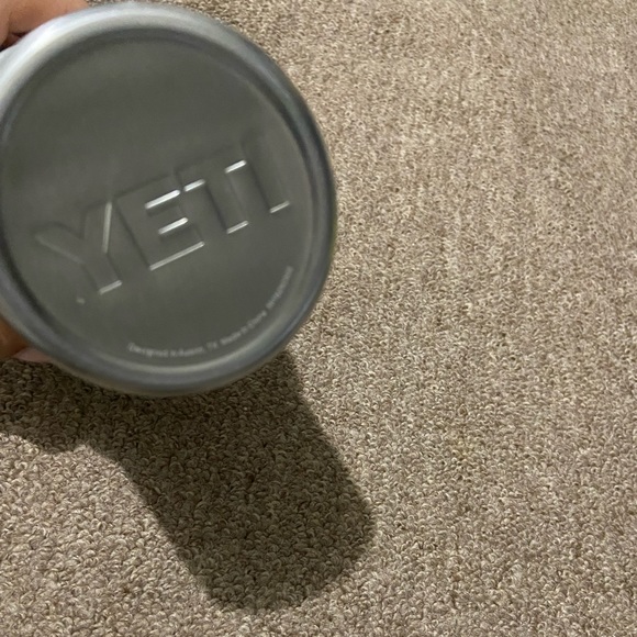 YETI Tumbler Steel Cup - Picture 5 of 5